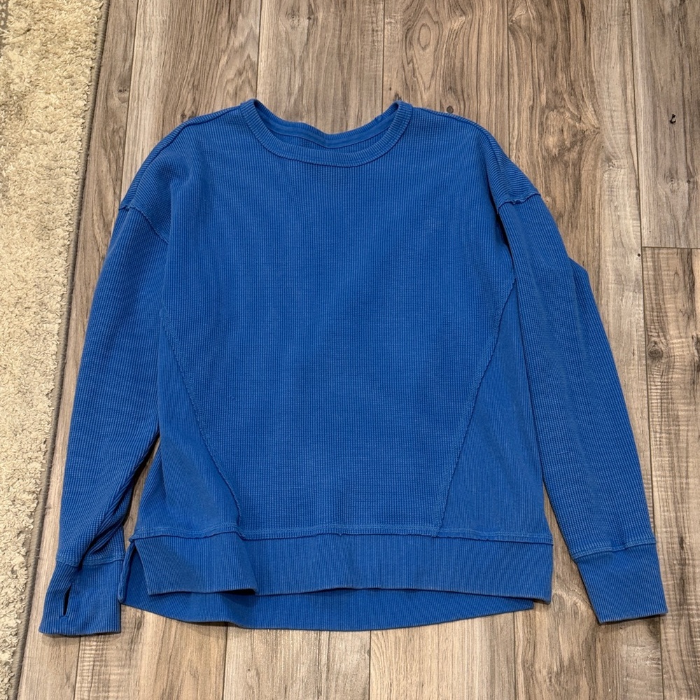 Seven7 Women's Acid Wash Blue Waffle Crew Neck Top